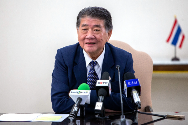 普坦代理泰国总理
